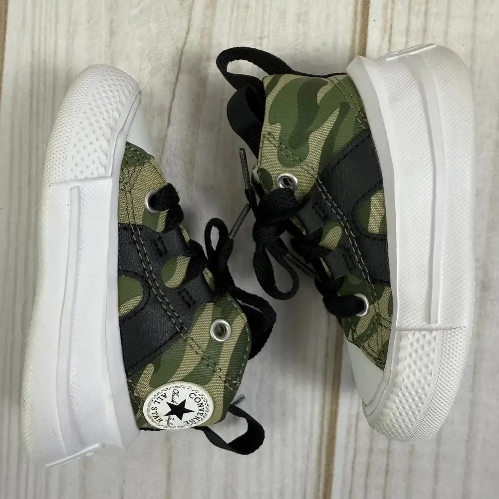Converse Chuck‎ Taylor All Star Camo Print Ultra High Top Toddler Shoes Size 4